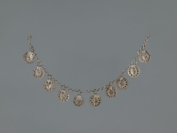 Bracelet, early 20th century, Middle East; Islamic art; shells; body and female ornament; hand