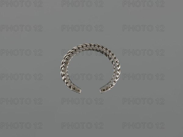 Bracelet, 19th century, Middle East, tugra motif; Islamic art; body/female/hand ornament; fashion