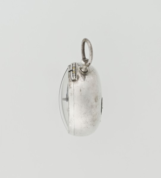 Pocket watch, Bushman, John 1692–1720 watchmaker. Silver pocket watch in three cases. Outer case