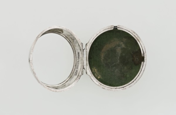 Pocket watch by John Bushman 1692–1720. Silver pocket watch in three cases: outer case covered with