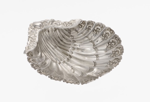 Platter in the form of a shell, Atkin Brothers Silversmith Ltd Sheffield; goldsmith and silversmith