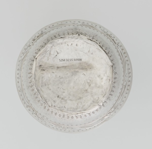 Bowl, maker: William I Sumner fl. 1773–ca. 1807, goldsmith; circular, bulging vessel with flat