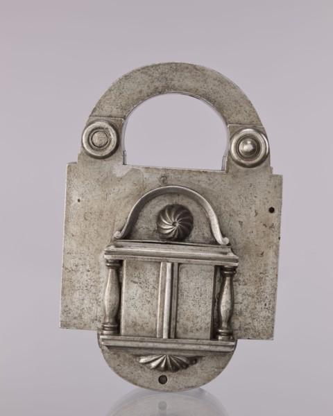 Rectangular padlock with a bow, 19th century, Polesie; locksmithing; height 18.3 cm, width 11.7 cm,