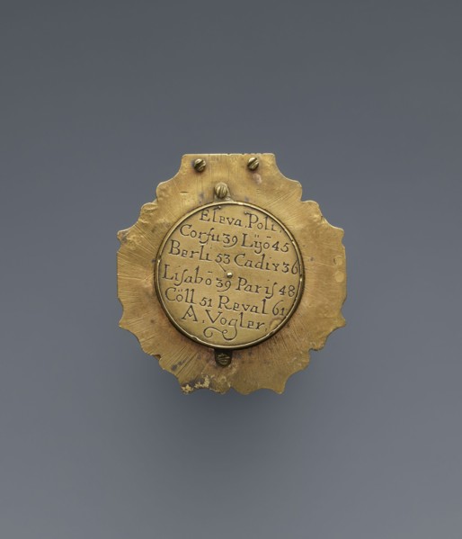 Equatorial sundial by Andreas Vogler ca. 1730–1800. Circular Augsburg-type sundial with a wavy
