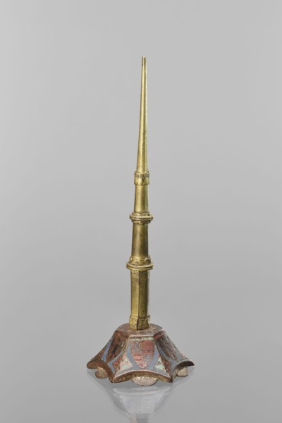 Candlestick, enamel on a hexagonal base tapering toward the top with a shaft; on each side a coat