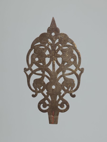 Hinge end for a chest, fittings, hinge end from a pair, in the form of an openwork rounded plaque