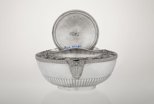 Teapot, Rundell Bridge & Rundell fl. ca. 1788–1845 goldsmiths, Scott, Digby & Smith, Benjamin fl.