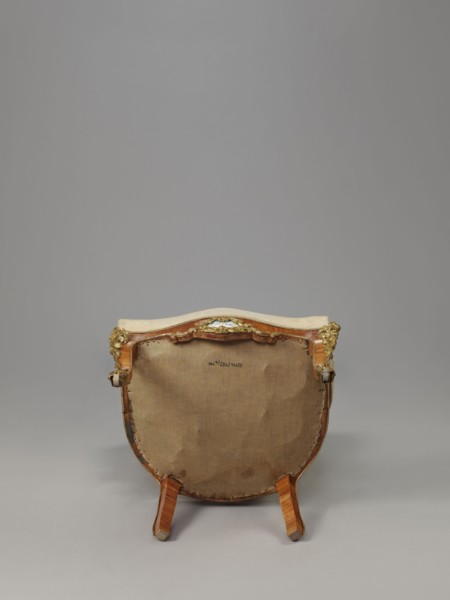 Armchair, origin unknown, neo-Rococo rocaille ornament, decorated with flowers, acanthus, fetes