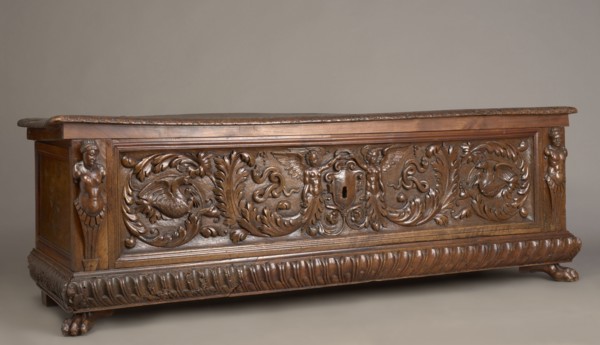 Chest, acanthus twig, fantastic animals, fantastic figures, snakes, coats of arms, herms decorative