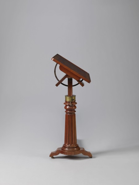 Bedside table, Biedermeier style, mahogany. Composed of an elongated platform outline similar to a