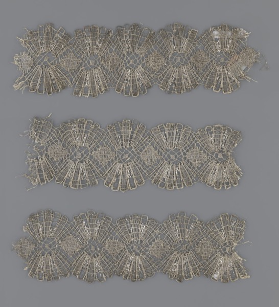 Lace fragment, lace, provenance unknown, metal threads, 18th century, Europe, lace, fabric, width 8