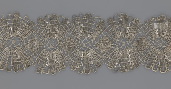 Lace fragment, lace, provenance unknown, metal threads, 18th century, Europe, lace fabric, width 8