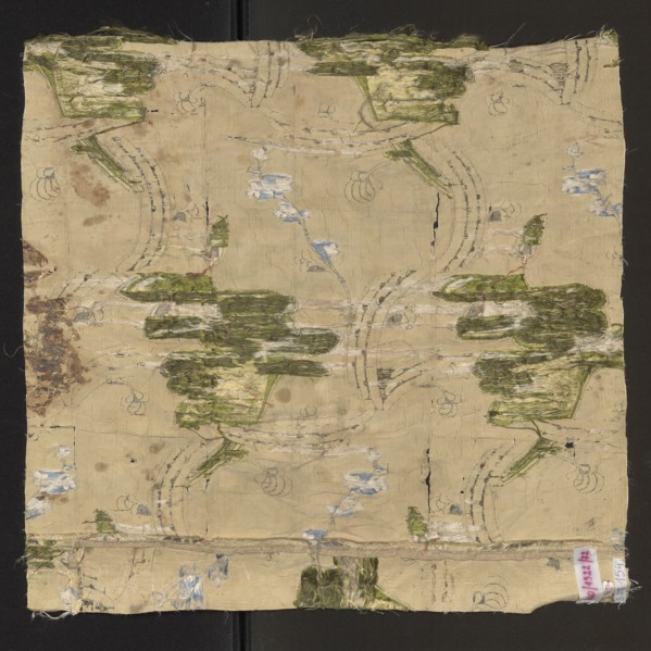 Fabric fragment, fabrics, fragments of silk fabrics, patterned fabrics, floral patterns, Weave