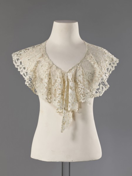 Collar, late 19th century, France. Floral ornaments; women's fashion lace collar with mesh