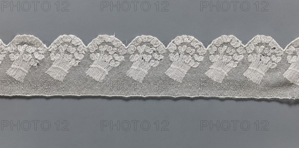 Fragment of lace, Malines Mechelen lace, 18th century, Henryków Heinrichau, lace, width 6 cm,