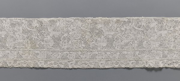 Lace fragment, bobbin lace, Binche lace, 18th century. Background mesh with large rounded meshes;