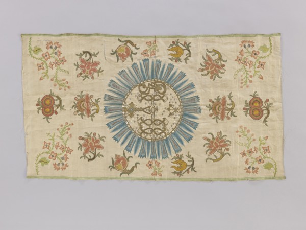 Antependium, antependium; fragment of church embroidery on cream silk satin 46 gauge, green