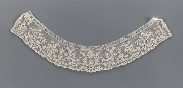 Collar, 19th century, France, fashion accessory—lace collar with floral ornaments. Band of equal