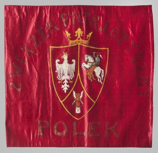 Pennant of the Polish Women's Patriotic Union. One-sided blue ribbon made of red silk fabric. In