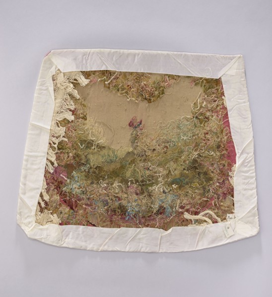 Tapestry covering, flowers, leaves, floral ornaments, roosters, boys, fabrics, interior