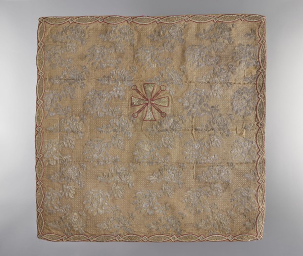 Velum; unknown creator; gift; church paraments; plant ornaments; sacred art; churches and chapels