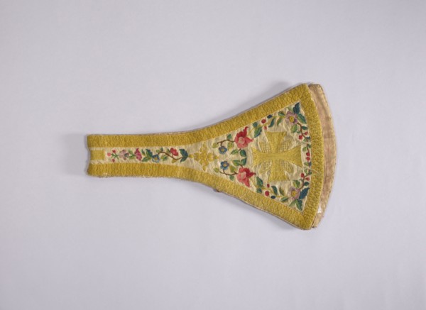 Maniple, 18th century, Poland. Liturgical vestment made of woolen fabric, length 74 cm, width 22 cm