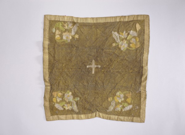 Velum, unknown author. Velum made of gold mesh fabric, embroidered with colorful silk threads in