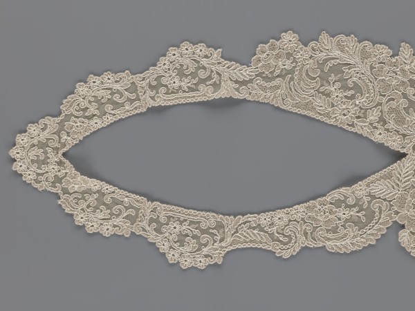 Collar, creator unknown, origin unknown, floral ornaments; clothing accessory for women's fashion;