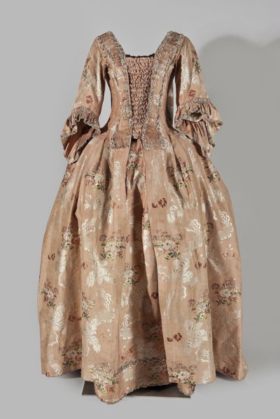 Two-piece robe à la française dress, silk in the colour of dried rose with motifs of colourful