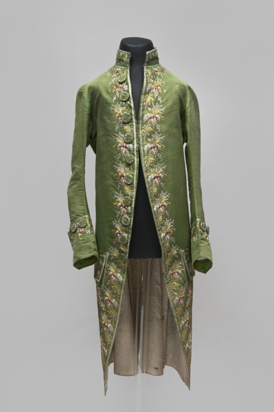 Habit à la française, repossession provenance; floral and plant motifs; fashion, men's clothing;