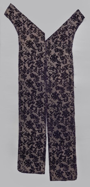 Fabric fragment, textiles, fragments of silk fabric, patterned fabric with plant motifs; cochineal