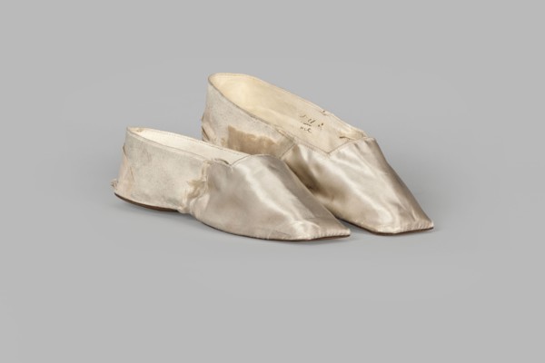 Women's slippers by Wincenty Witoszynski Warsaw; shoemaker's workshop; ca. 1840–ca. 1850. Shallow,