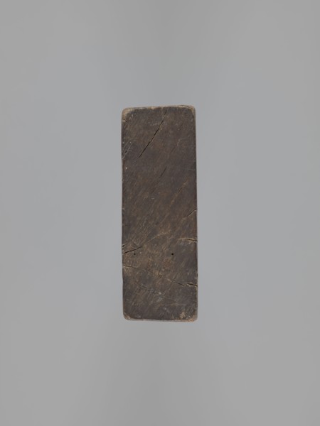 Double-sided gingerbread mould. Obverse: image of Madonna and Child; Reverse: small image of