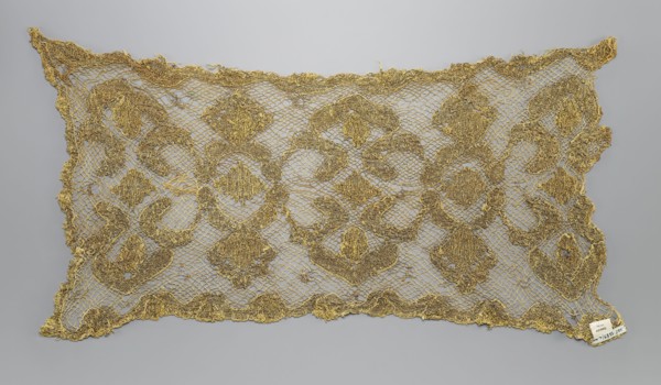 Fragment of lace, lace, 17th/18th century, Belgium, fabric lace, width 34 cm, length 67 cm, A