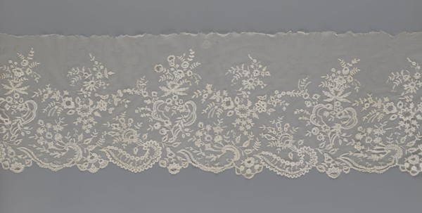 Lace fragment - shuttlecock;, Fashion accessory; needle lace and bobbin lace; shuttlecocks; tiny