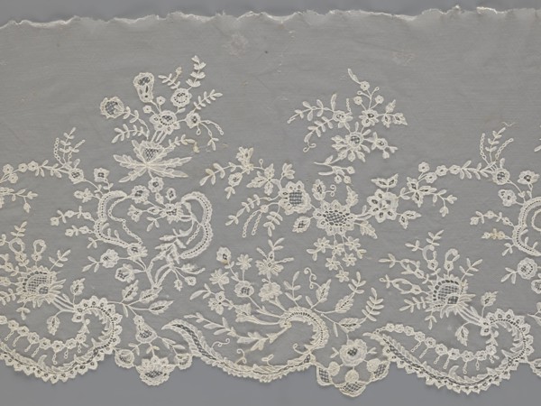 Lace fragment - shuttlecock;, purchase, Fashion accessory; clothing ornament. Materials/technique: