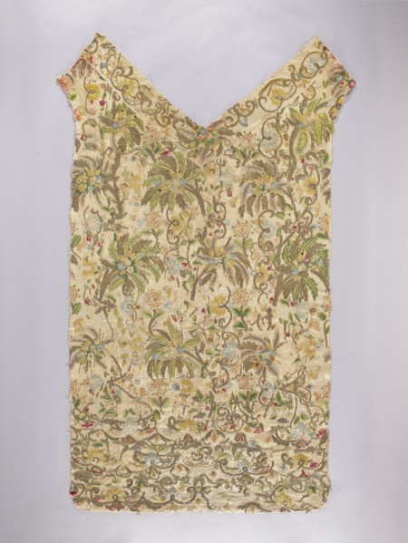 Back of the chasuble. Back of the chasuble made of cream silk rep, embroidered with patterns of