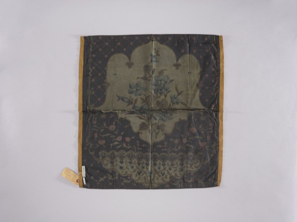 Tablecloth, church paraments; printed fabric with flowers, leaves, and plant ornaments; sacred art