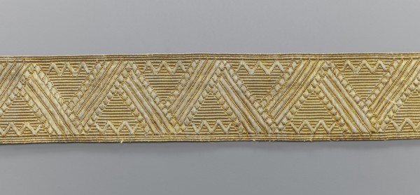 Gallon, galloons haberdashery, origin unknown, geometric ornaments, smaller snake pattern at the