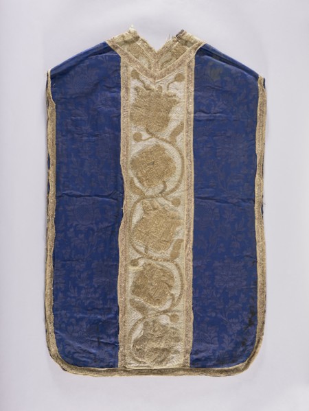 Chasuble, 17th century, Poland. Liturgical vestment. The sides are made of semi-silk navy blue