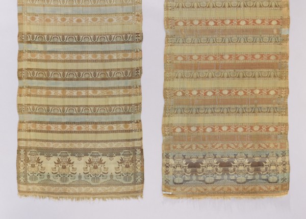Kontusz belt. Quadripartite heads with a pattern of flower bouquets in inverted vases; earth marked