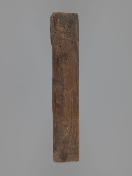 Double-sided gingerbread mould. Obverse: Madonna and Child, Madonna crowned, long patterned dress,