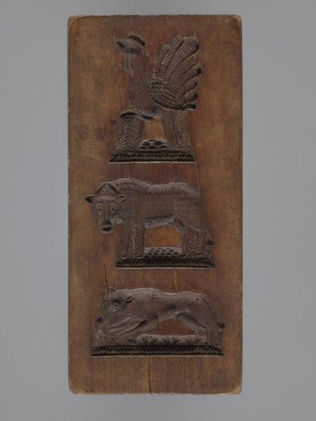 Double-sided gingerbread form with three representations on both sides;, Rectangular form, height