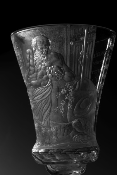 Chalice, Naliboki glassworks 1722–1862. Engraved glass chalice, 1736–1744. Round slightly raised