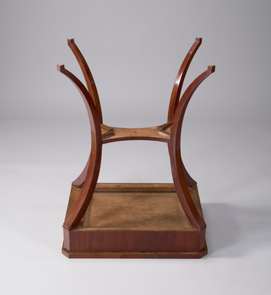 Table, Wereszczakowa, Karolina 1861–1925; classicism; gift; pre-war provenance. TABLE with a