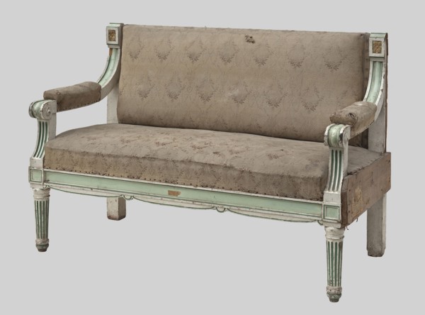 Sofa, upholstered seat, backrest, armrests, carved, lacquered white and green. Front legs turned,