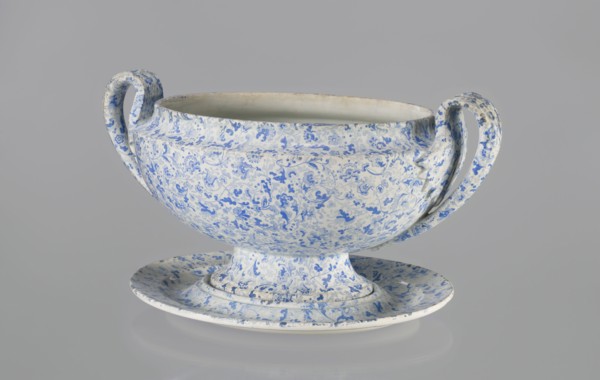 Vase, Cmielów faience and porcelain factory; 1804–, — wallpaper patterns, orchids, plant and floral