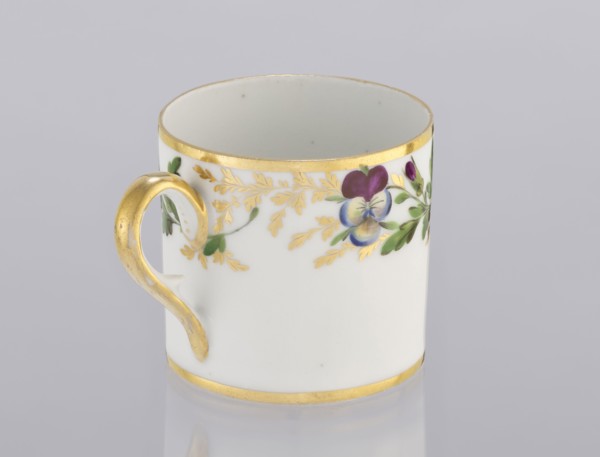 Cup with pansies, Korzec Porcelain and Faience Manufactory, 1790–1832. Cylindrical cup litron, c