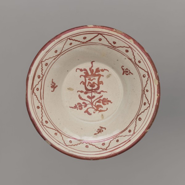 Bowl, unspecified manufacturer; mirrors decoration; geometric-floral ornament; bowl decorated on