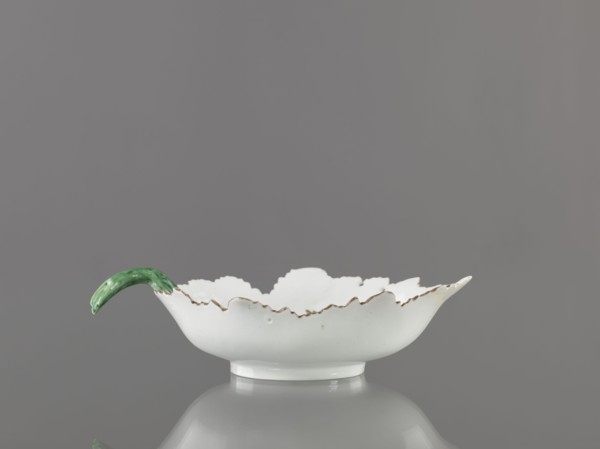 Leaf-shaped bowl, Wierbilki/near Moscow porcelain factory est. 1766. Maker: Gardner, Francis